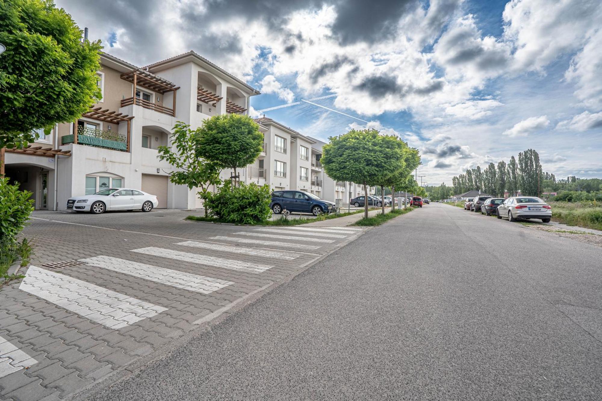 Apartament Karina Apartman Dunajská Streda Zewnętrze zdjęcie